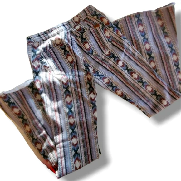 Rock & Roll Cowgirl Denim Jeans Womens 31x36 Bargain Button Bell Flare EUC - Picture 7 of 14